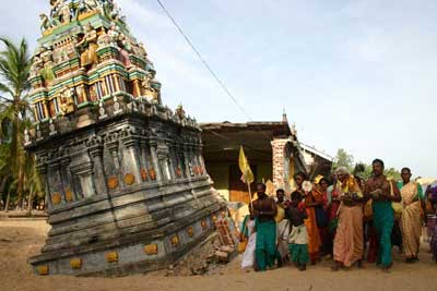 Tiruchendur Murugan Kovil, Kallady, destroyed by the Tsunami