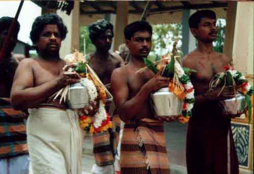 Devotees at Selva Sannidhi Murugan Kovil